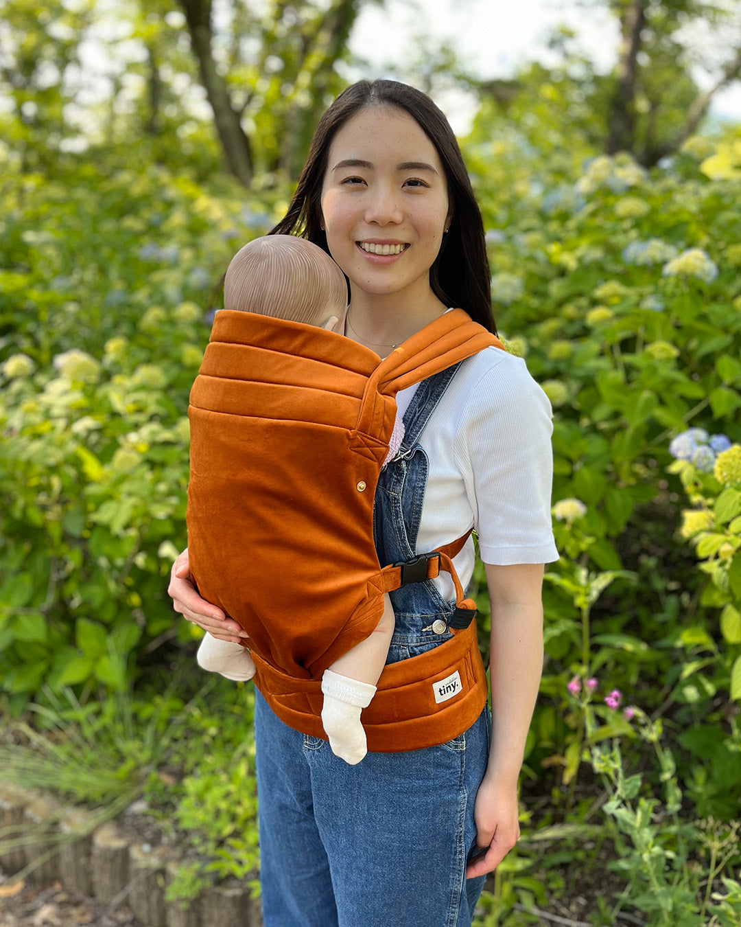 The Tiny Cuddles Velvet Carrier - Caramel